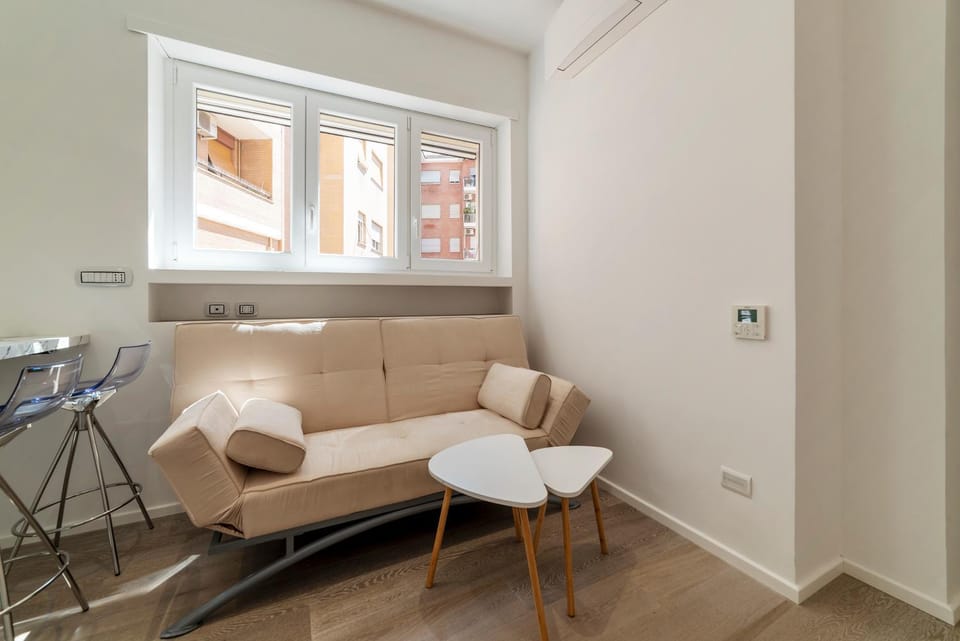 Kitchen or kitchenette, Living room, Seating area