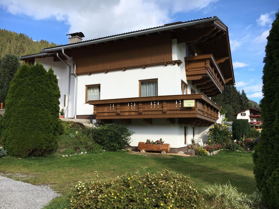 Property building, Garden