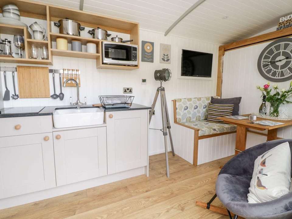 Betws View, Shepherd Hut Campground/ 
RV Resort in Bro Garmon