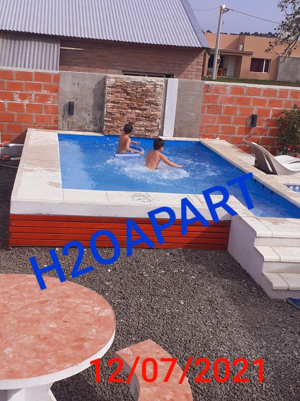 Swimming pool