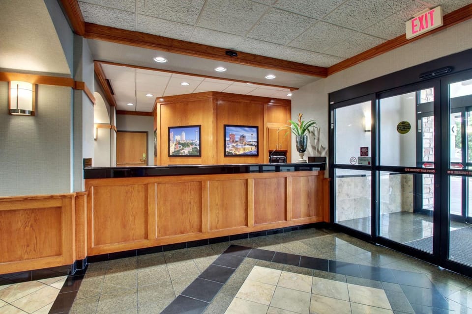Lobby or reception, On site