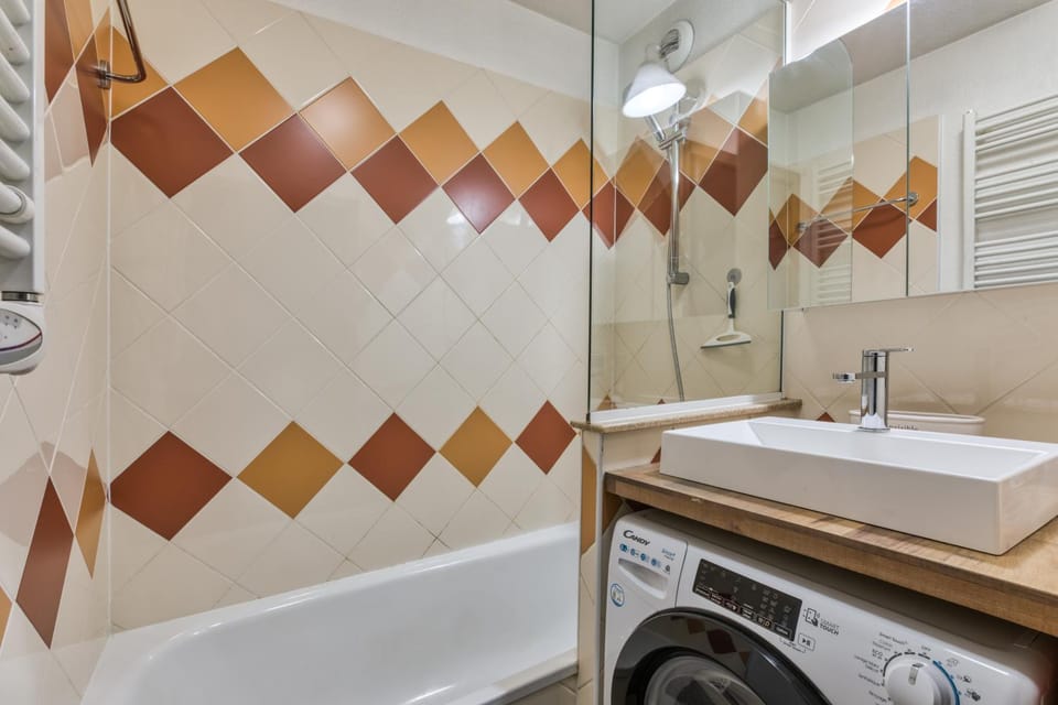 Bathroom, Bath, washing machine, washing machine, dryer