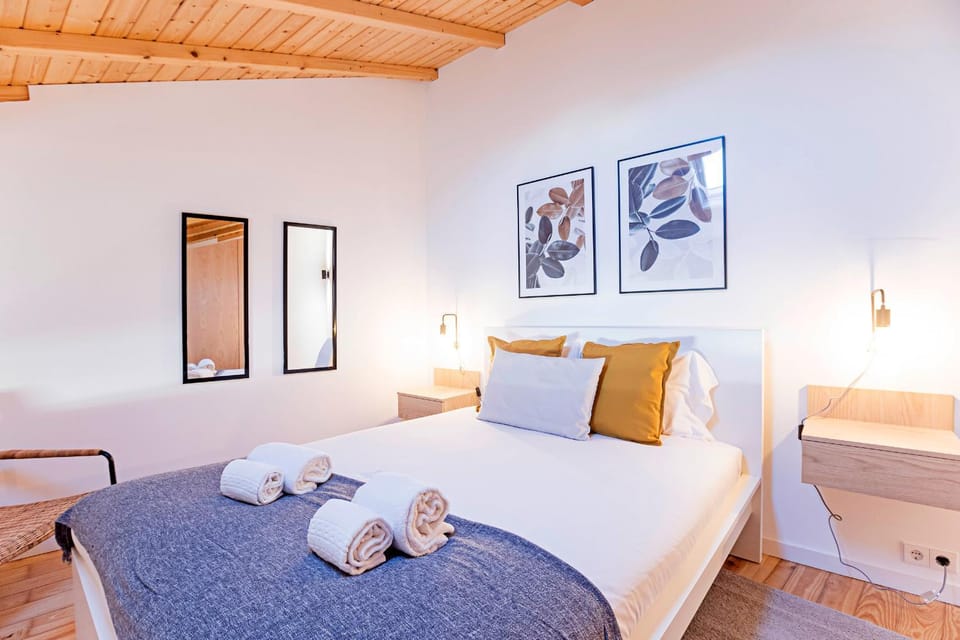 Vila Burgães by LovelyStay Apartment in Porto