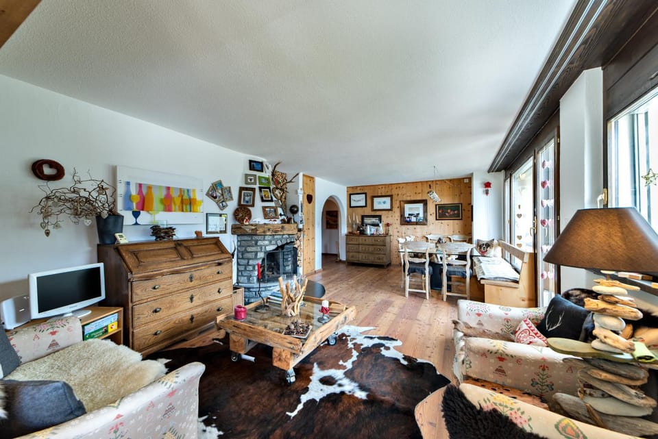 Chesa Flurigna - Zuoz Apartment in Canton of Grisons