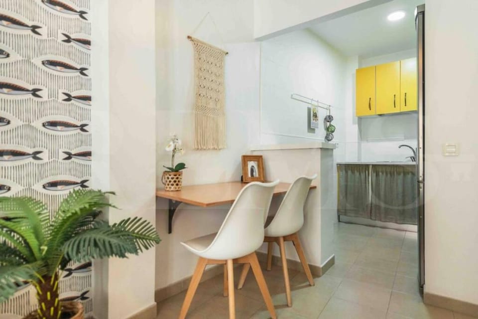 Bright apartment near the historic center by REMS Apartment in Malaga