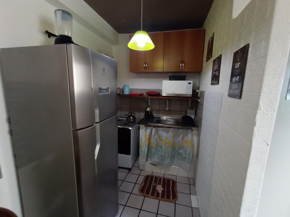 microwave, kitchen