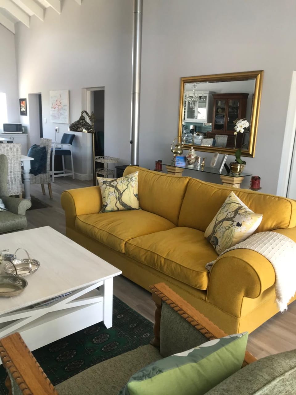 Property building, Living room