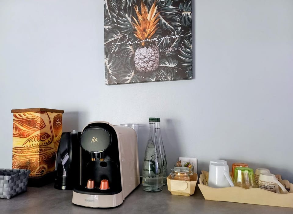 Coffee/tea facilities, Kitchen or kitchenette