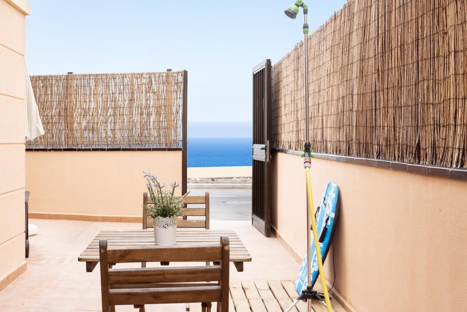 Home2Book Sea Front Duplex El Médano Apartment in El Médano
