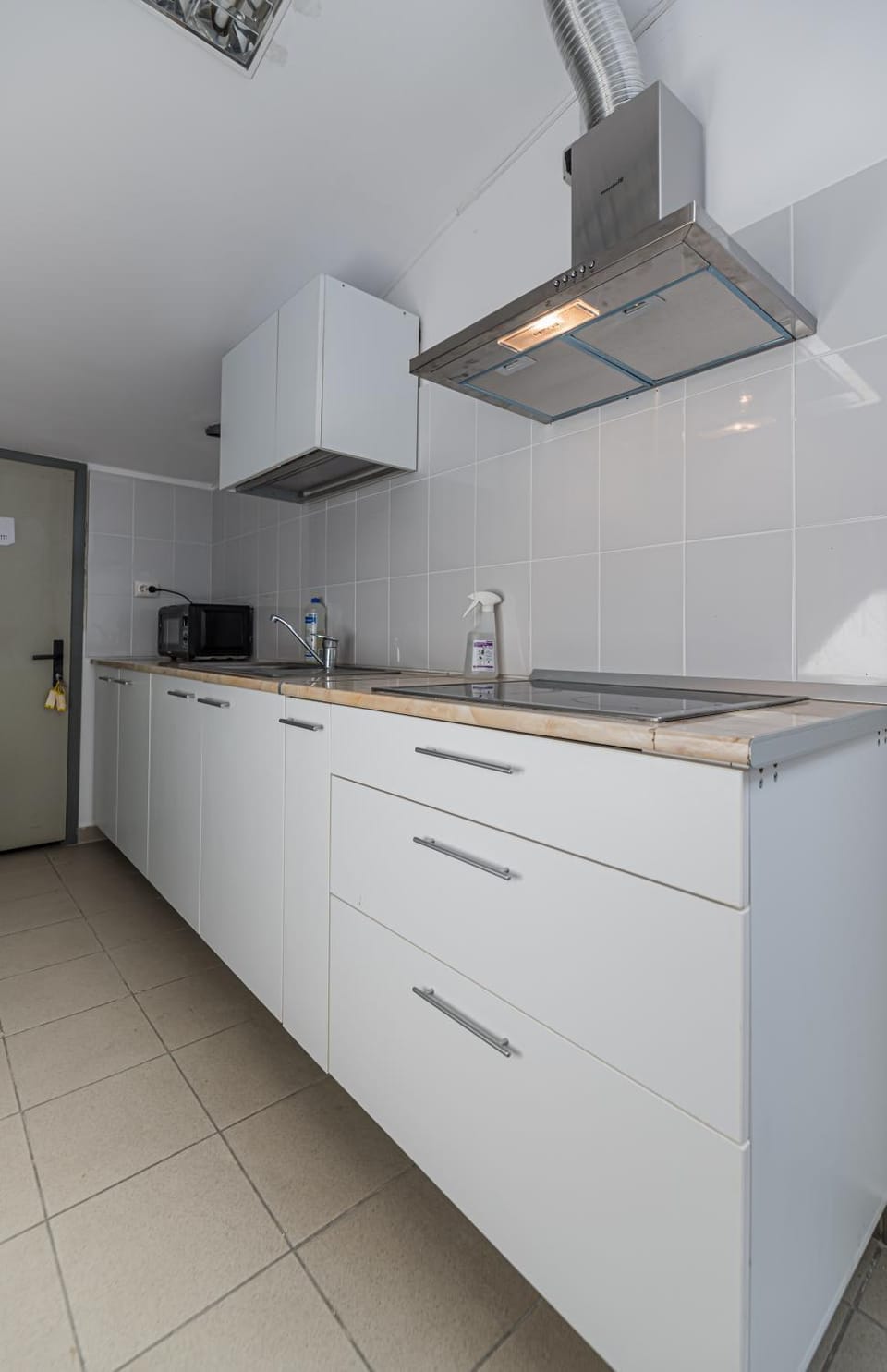 Kitchen or kitchenette, Communal kitchen