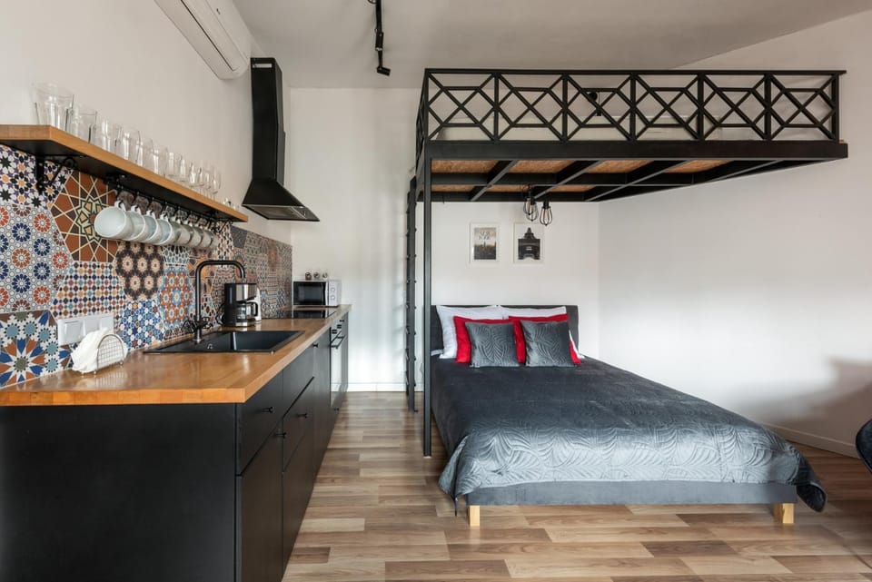 Modern APARTMENT ARIZONA STUDIO OLD TOWN Dietla balcony Apartment in Krakow