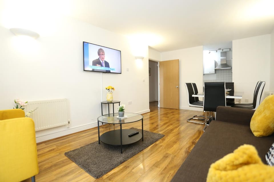Lovely View 2 beds 2 bath Apartment, London Apartment in London
