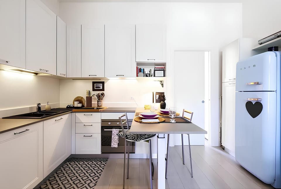 Kitchen or kitchenette, Dining area, dishwasher, oven, pet friendly, washing machine, air conditioner