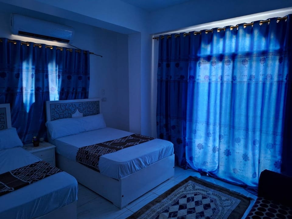 Bedroom, internet, air conditioner
