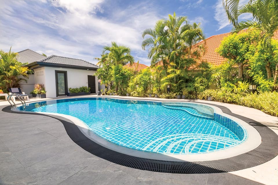 Villa Sabai minutes to City, Beach, Walkingstreet House in Pattaya City