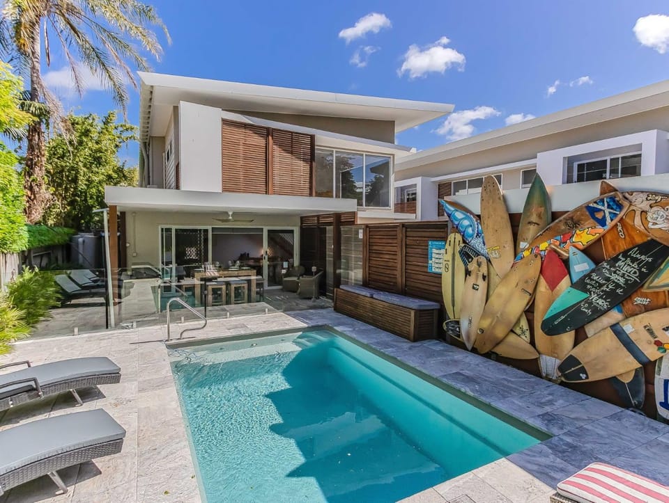 Byron Sunrise - 4 BR retreat with heated pool House in Byron Bay