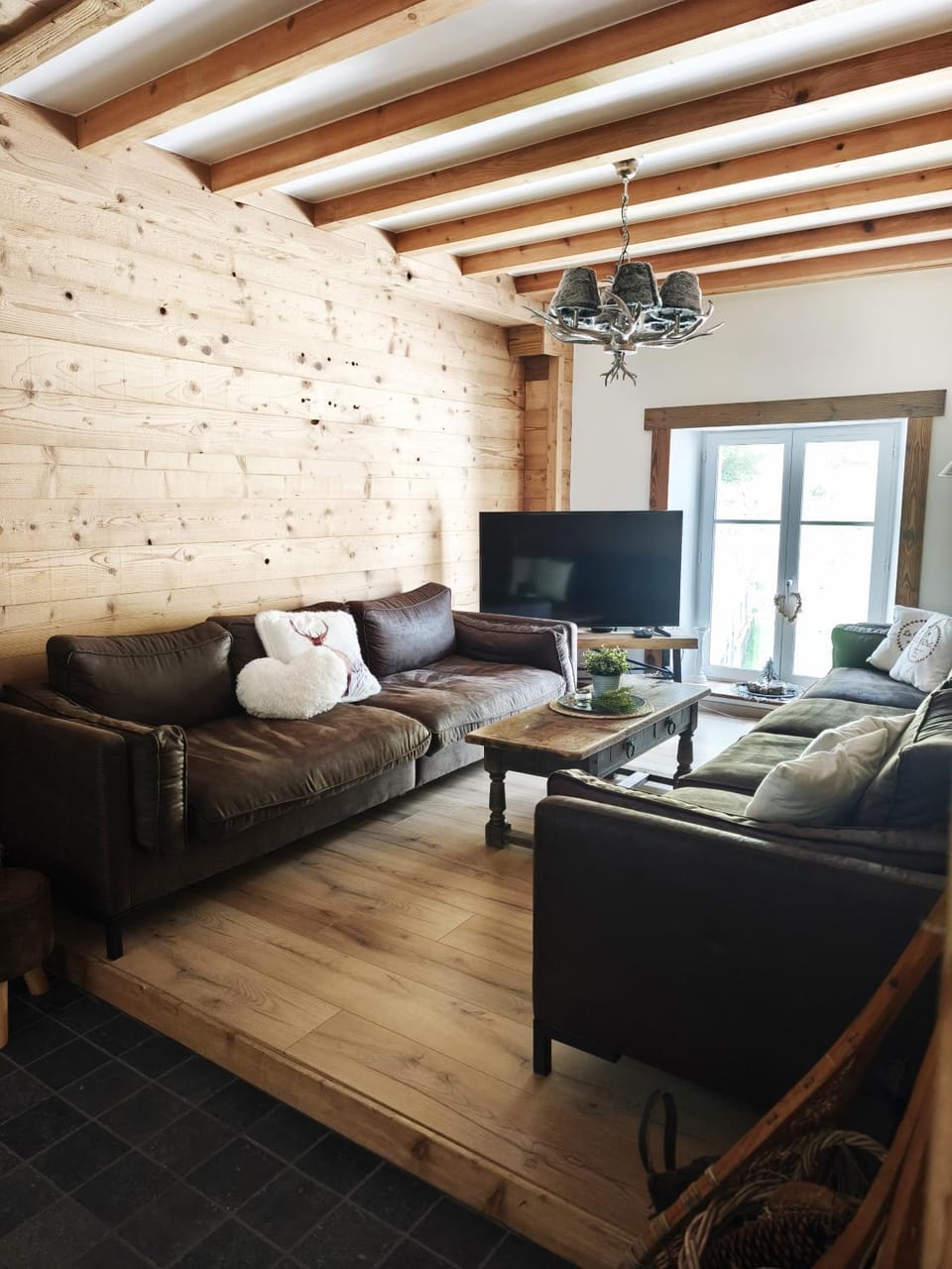 Communal lounge/ TV room, Living room, Lounge or bar