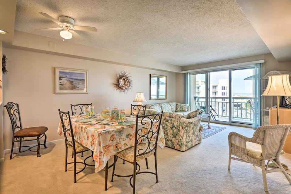 Private Beach! Oceanfront Wildwood Crest Retreat House in Diamond Beach