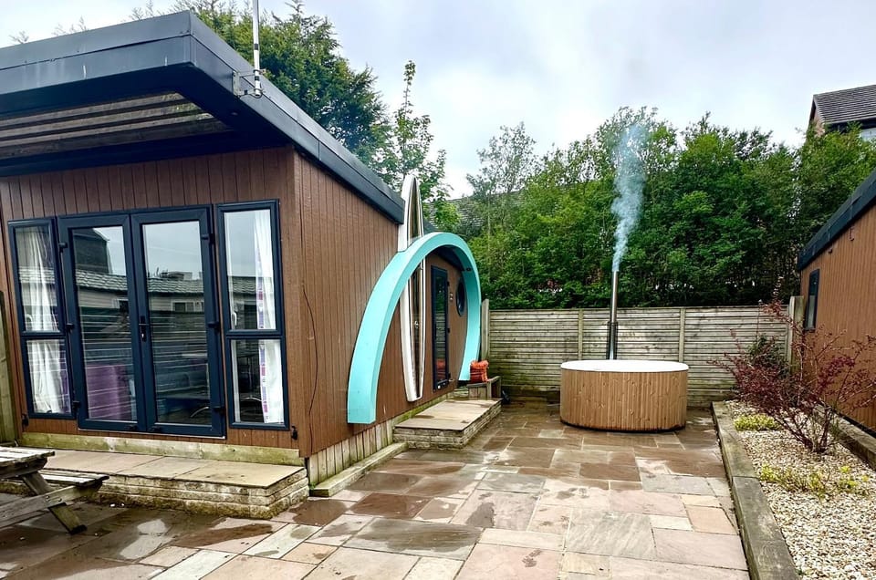 Property building, Patio, Garden, Hot Tub