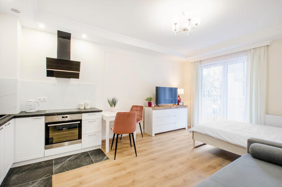 TV and multimedia, Kitchen or kitchenette, Dining area