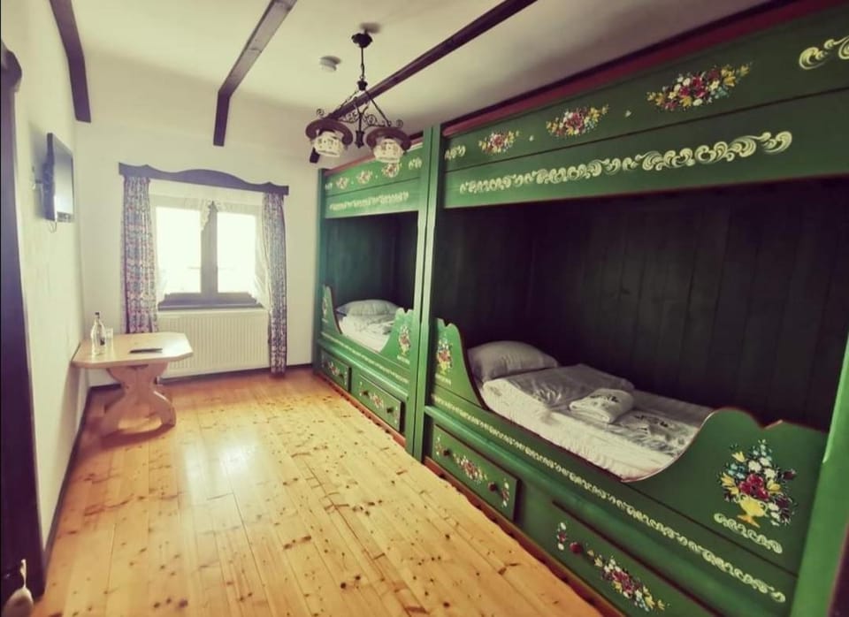 Pensiunea Casa Moga Bed and Breakfast in Brașov County