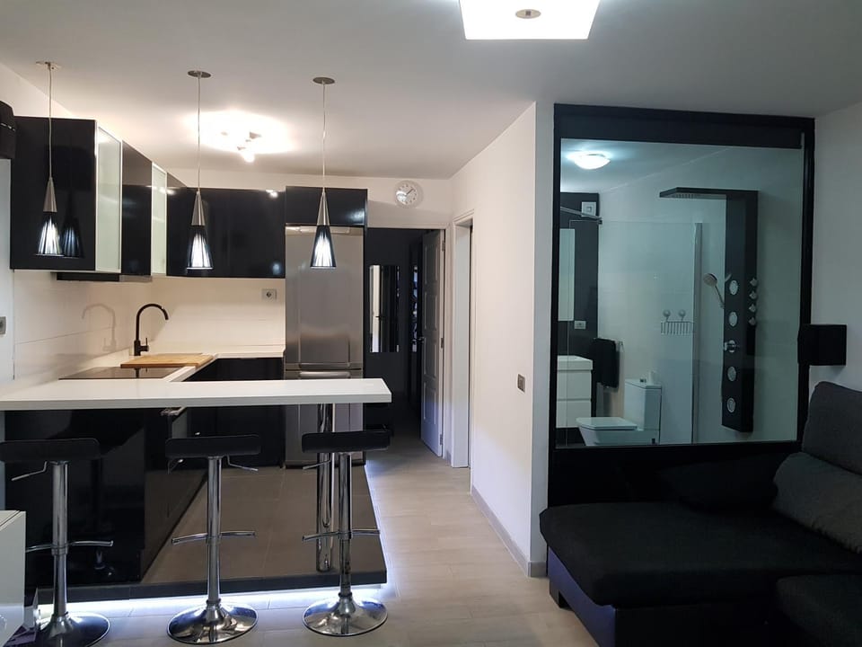 Communal lounge/ TV room, Communal kitchen