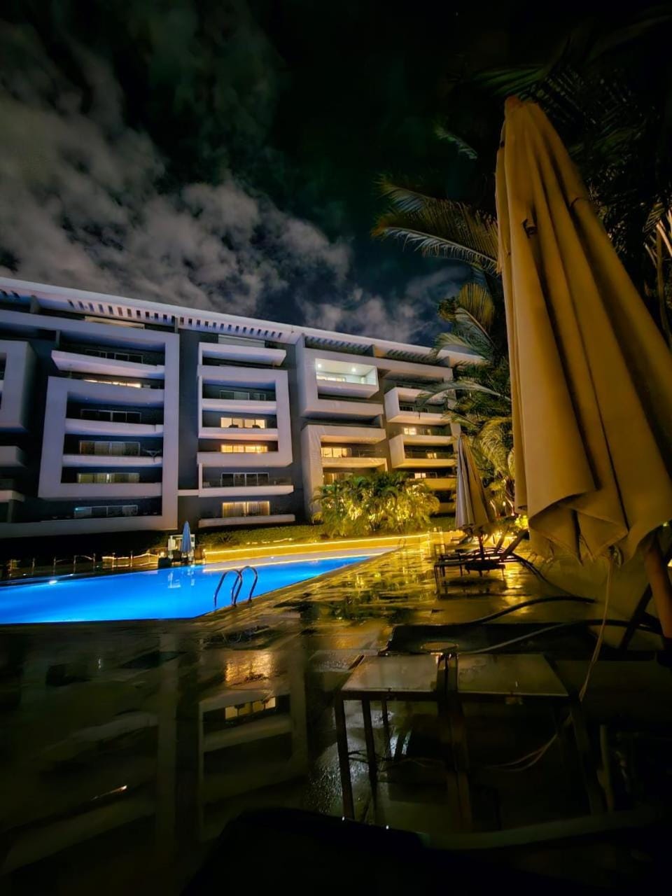 Swimming pool
