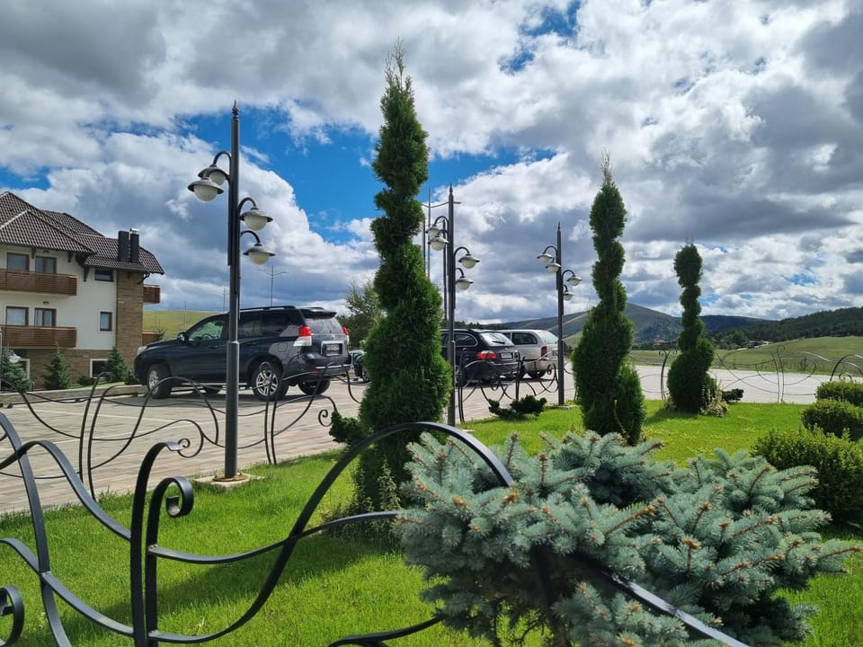 Zlatibor Hills PRESIDENT Apartment hotel in Zlatibor