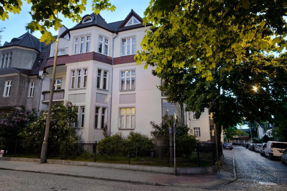 Facade/entrance, Day