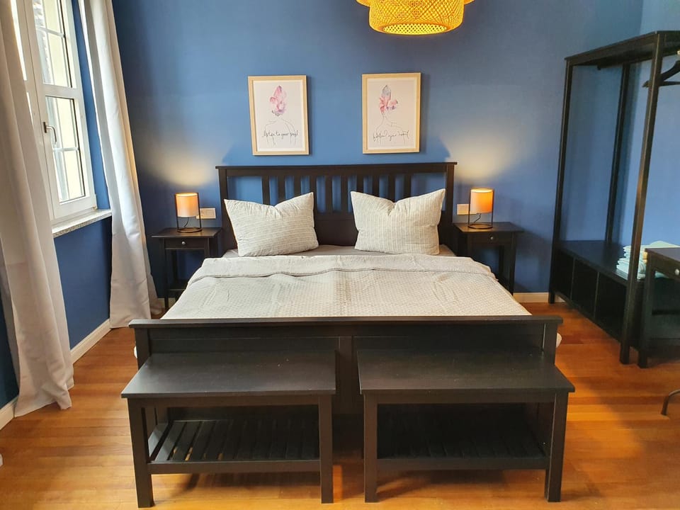 Living room, Photo of the whole room, Bedroom