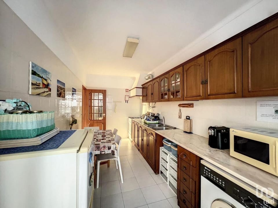 Coffee/tea facilities, Kitchen or kitchenette, Dining area, minibar, stove, toaster, washing machine