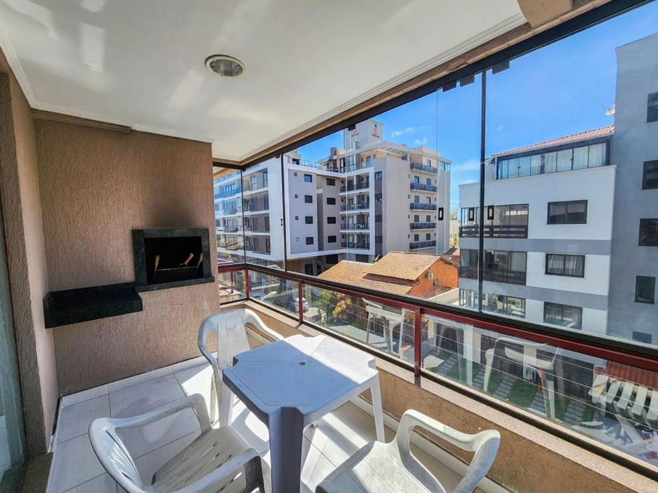 Apto El Shadday 301 cento e cinquenta metros do mar Apartment in Porto Belo