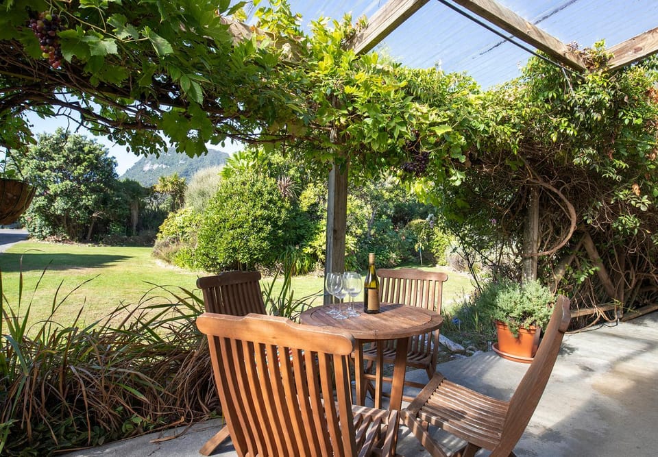 Patio, Day, Garden, Garden view