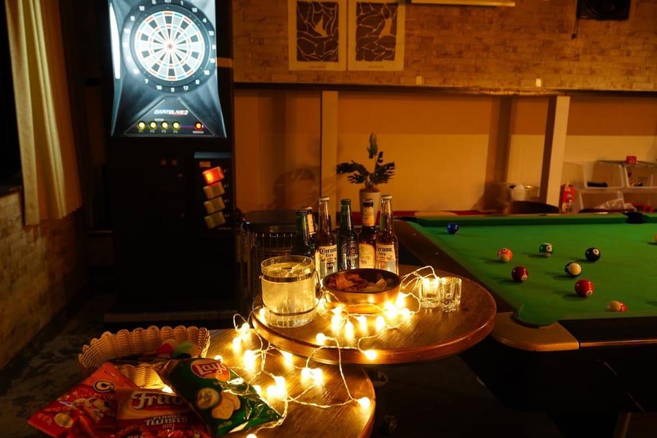 Darts, Meals