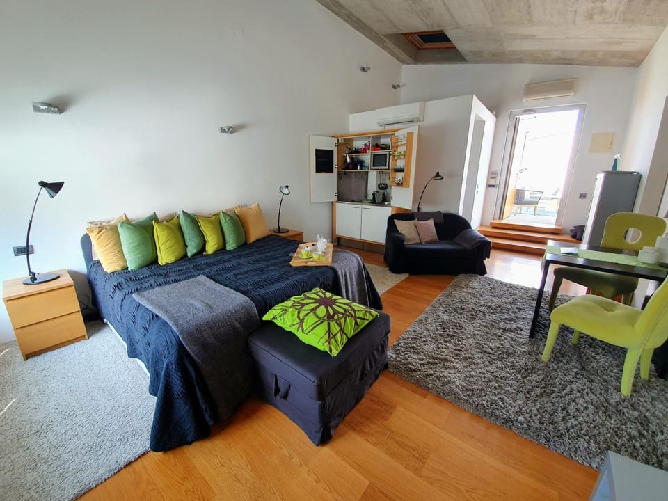 Facade/entrance, Kitchen or kitchenette, Bedroom
