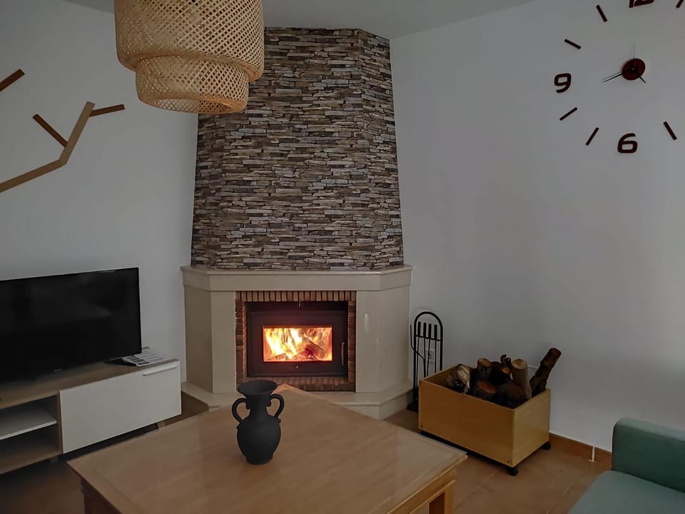 "La Villa de Iker" con Piscina, Barbacoa y a 10 mint de Puy du Fou House in Castile-La Mancha
