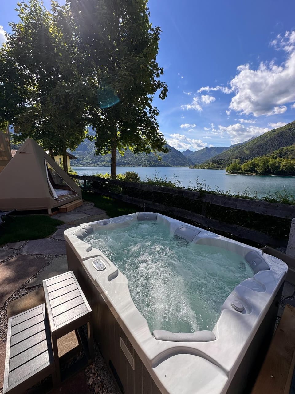Hot Tub, Lake view, Mountain view