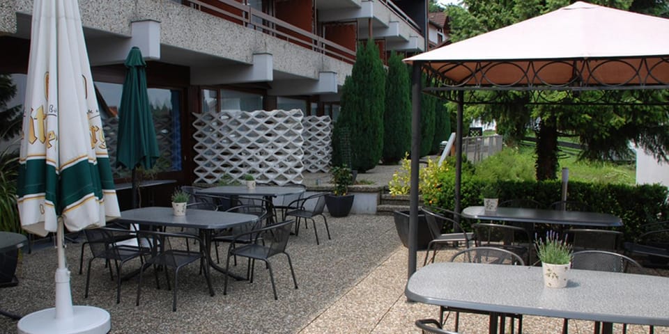 Patio, Day