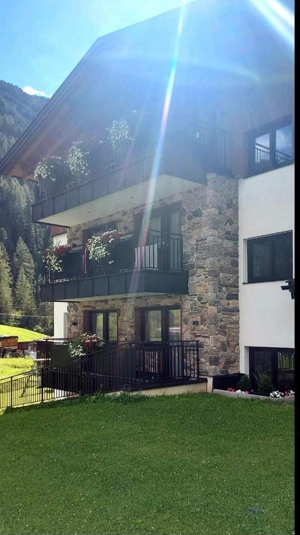 Property building, Garden, Mountain view