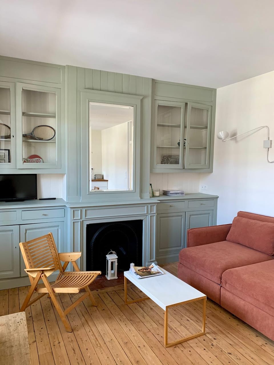 TV and multimedia, Living room, Seating area, flat iron
