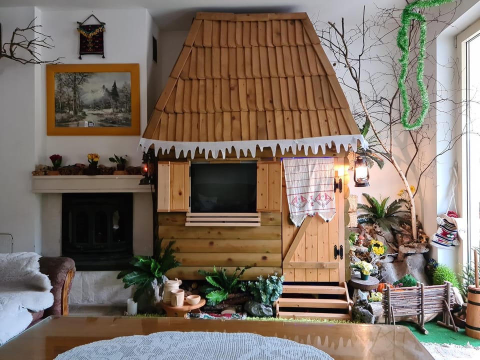 Living room, Seating area, flat iron