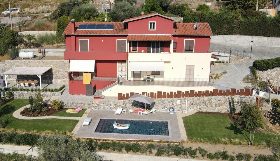 Laserrafelice House in Imperia