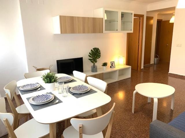 TV and multimedia, Dining area