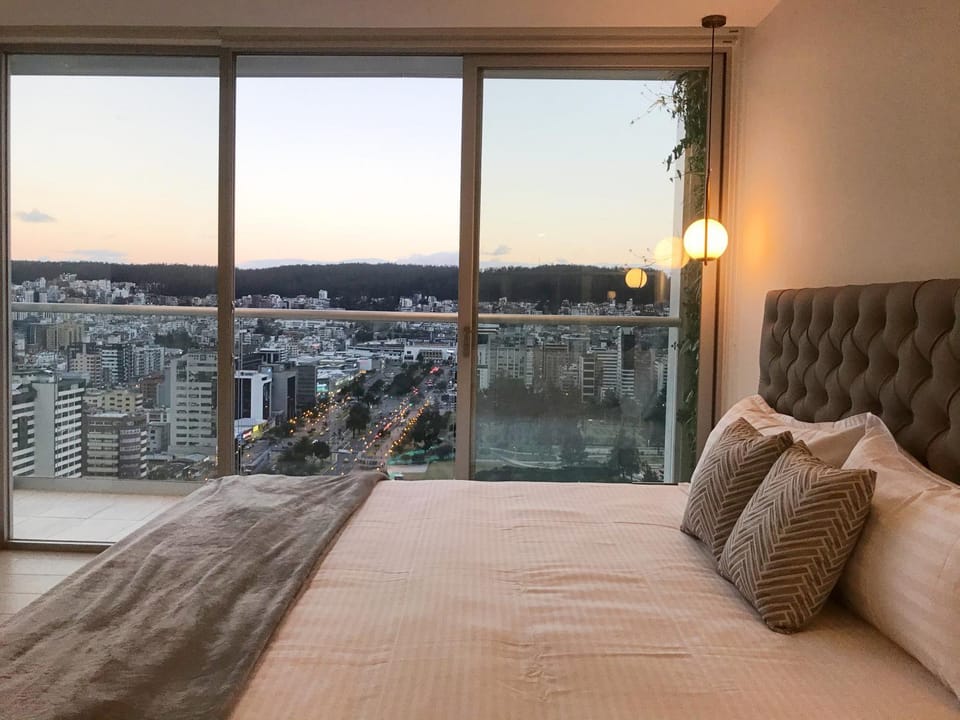 Nearby landmark, Natural landscape, Balcony/Terrace, City view, Mountain view, Sunset