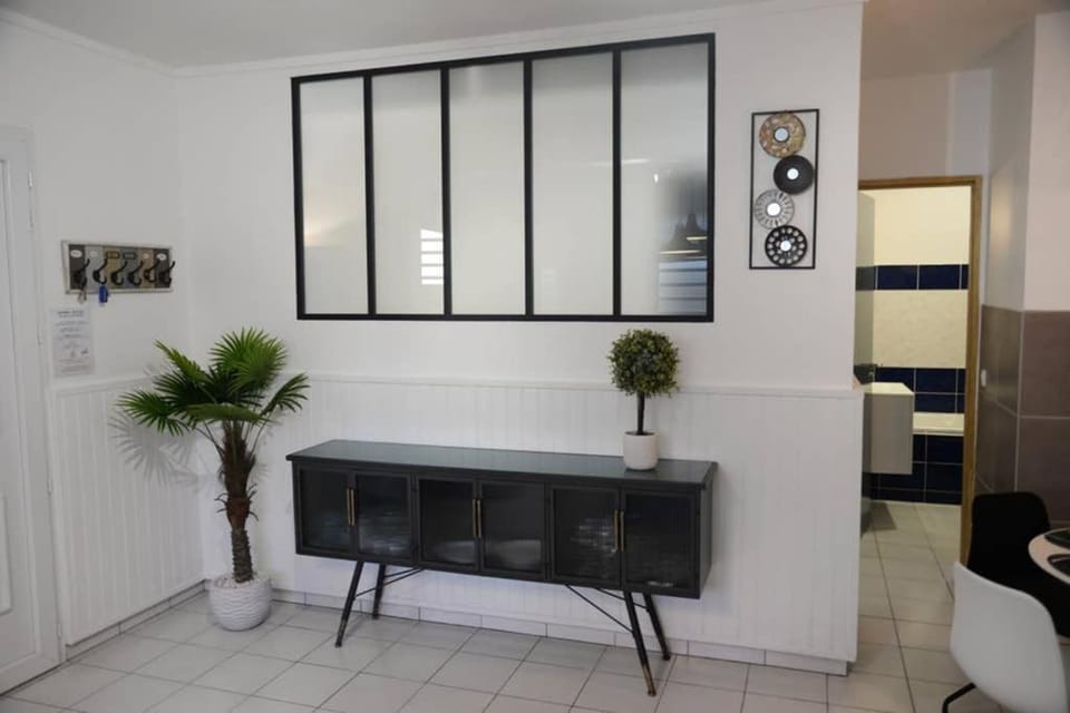 Appartement F3 de standing A Schoelcher Apartment in Martinique