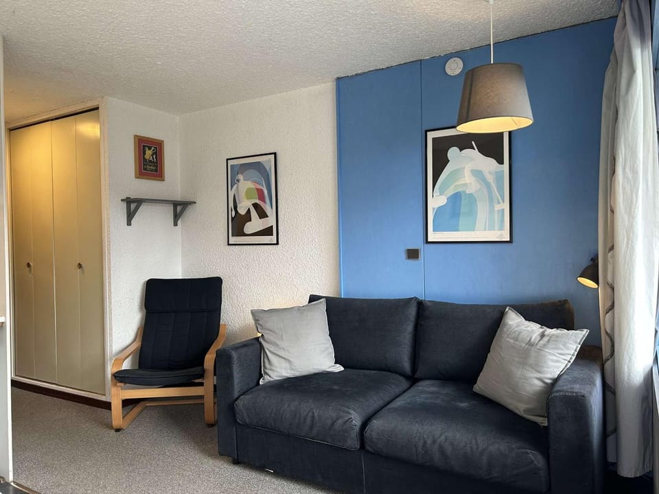 Confortable studio 2 pers. à Montgenèvre, balcon ouest, bien équipé, parking, options WiFi et linge - FR-1-330D-22 Apartment in Montgenèvre