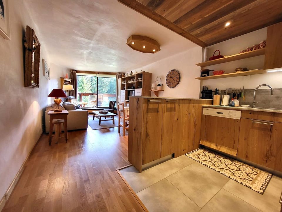 Courchevel 1850 : 3 pièces ski-aux-pieds, parking, wifi inclus - FR-1-575-35 Apartment in Saint-Bon-Tarentaise