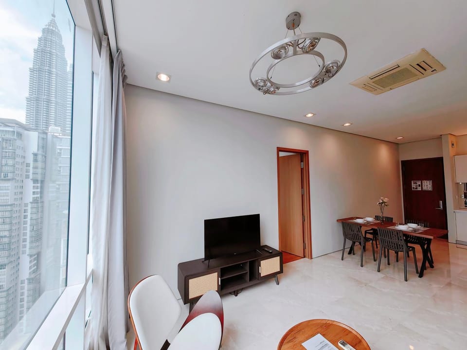 Living room, Dining area, air conditioner