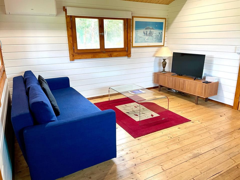 Bretts Rest AZA Apartment in Kingscote
