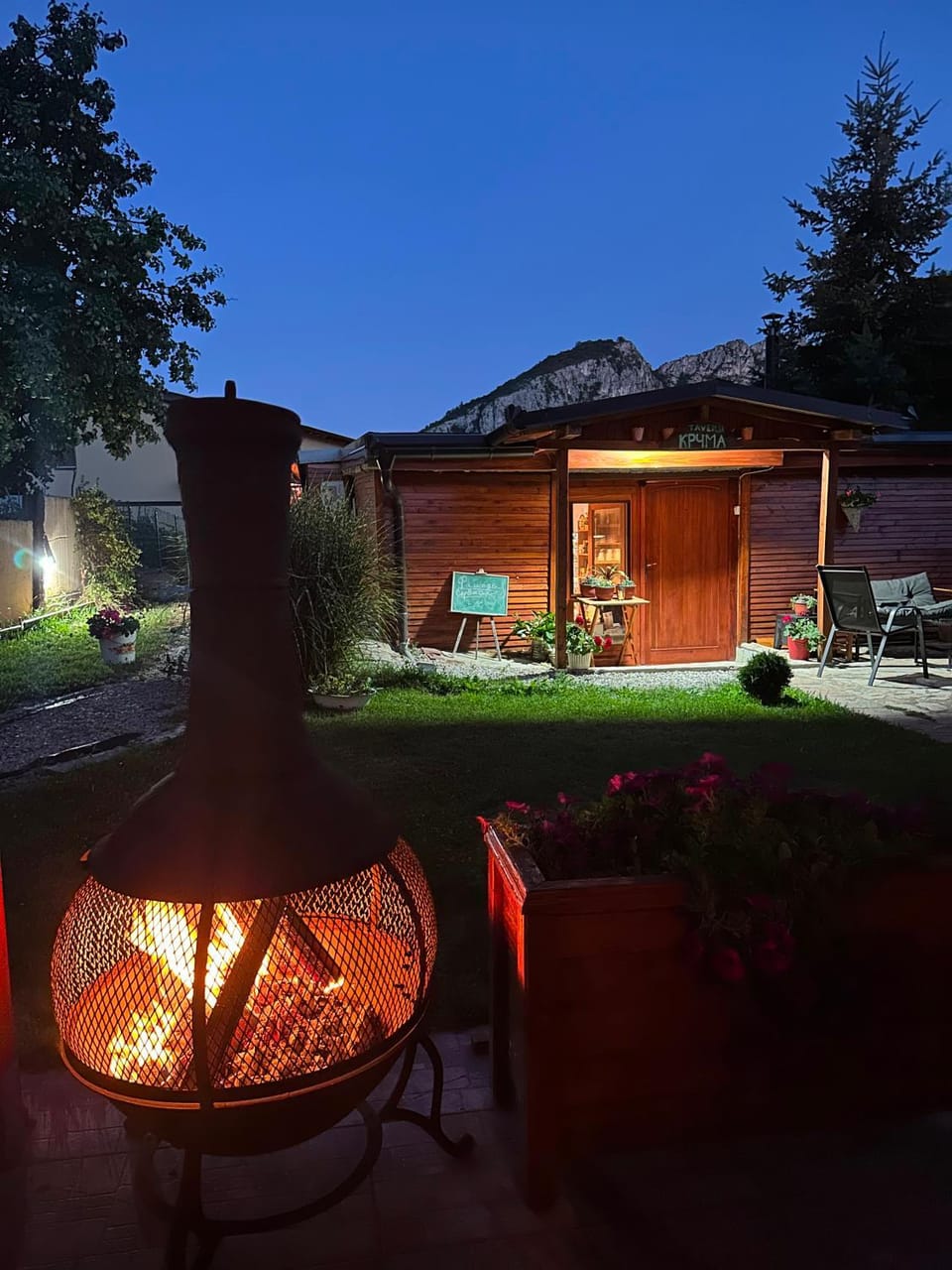 Night, Garden, flat iron